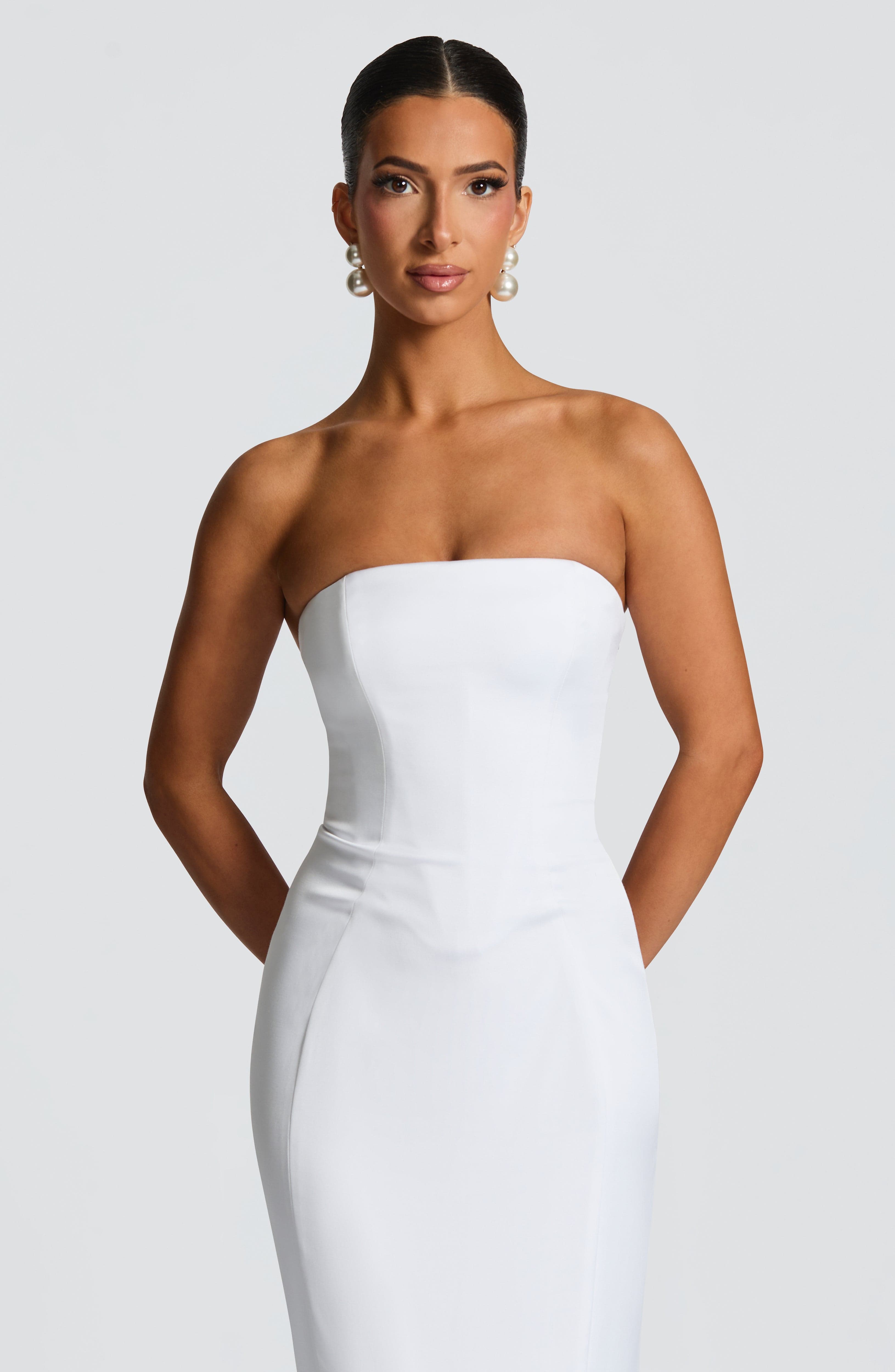 Emryn Gown - Ivory - Napalia