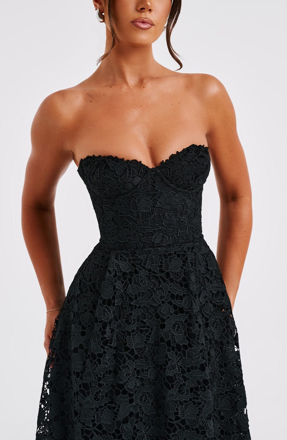 Ishani Midi Dress - Black - Napalia